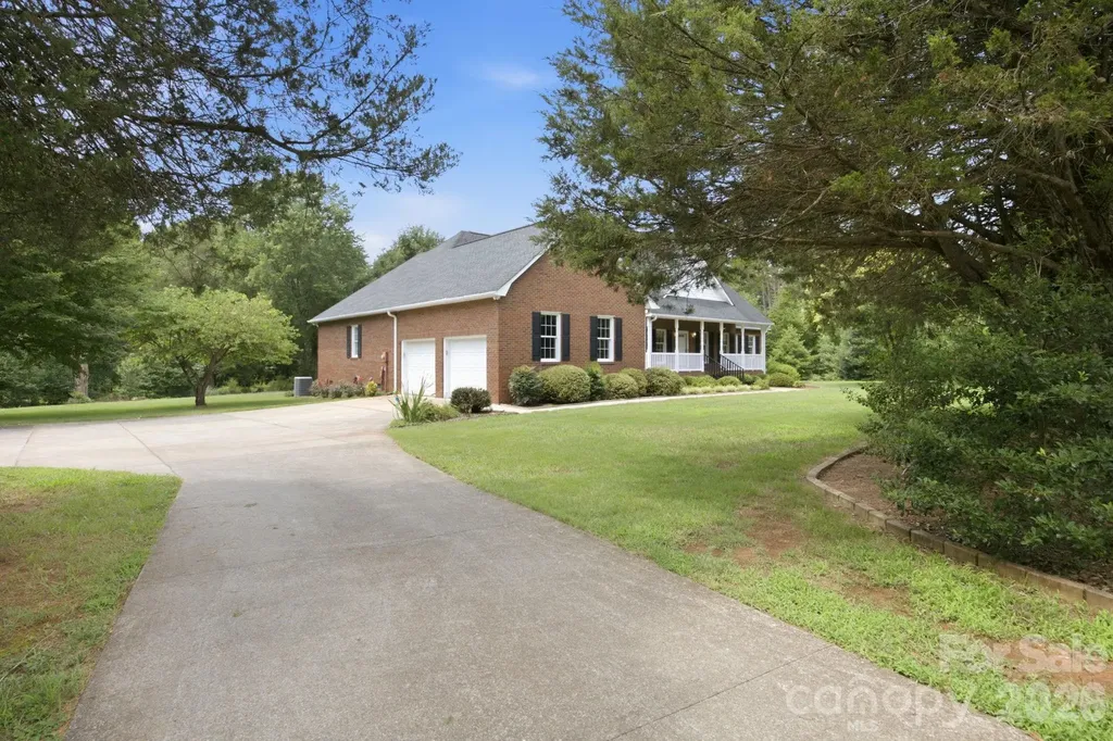 182 Robert Drive Statesville NC 28625