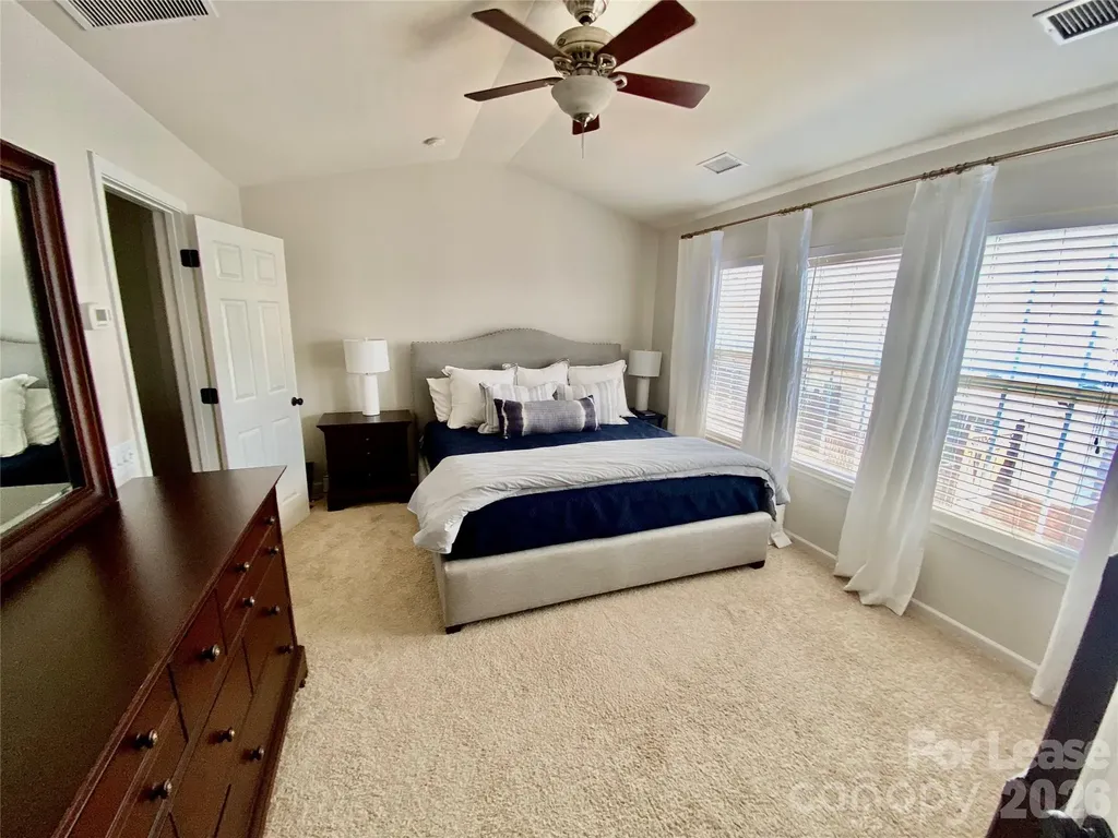 2933 Duvalla Avenue Charlotte NC 28209