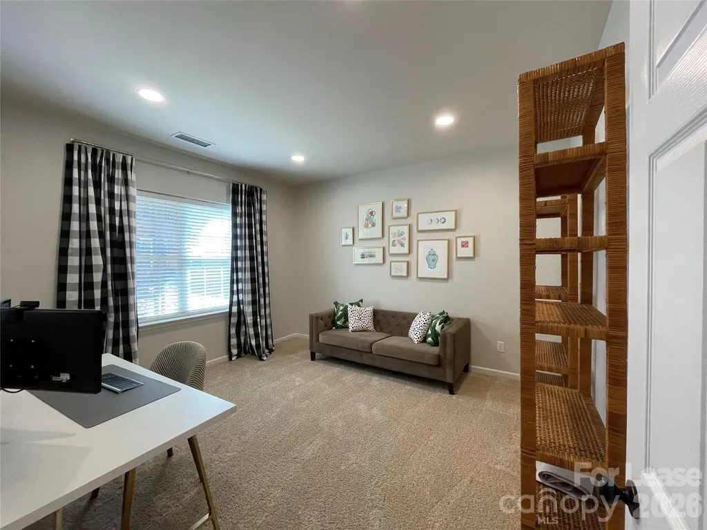 2933 Duvalla Avenue Charlotte NC 28209