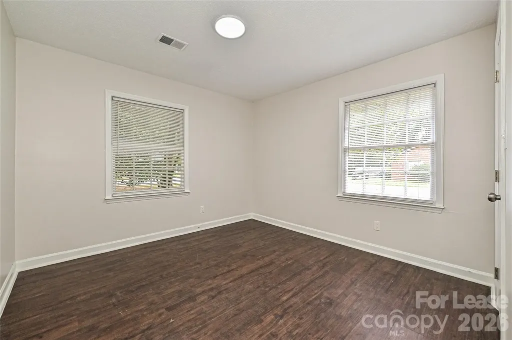 8439 Country Oaks Road Charlotte NC 28227