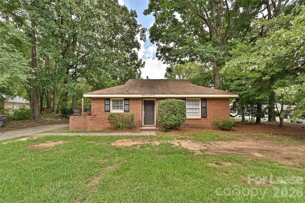 8439 Country Oaks Road Charlotte NC 28227