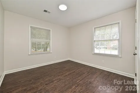 8439 Country Oaks Road Charlotte NC 28227