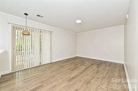 8439 Country Oaks Road Charlotte NC 28227
