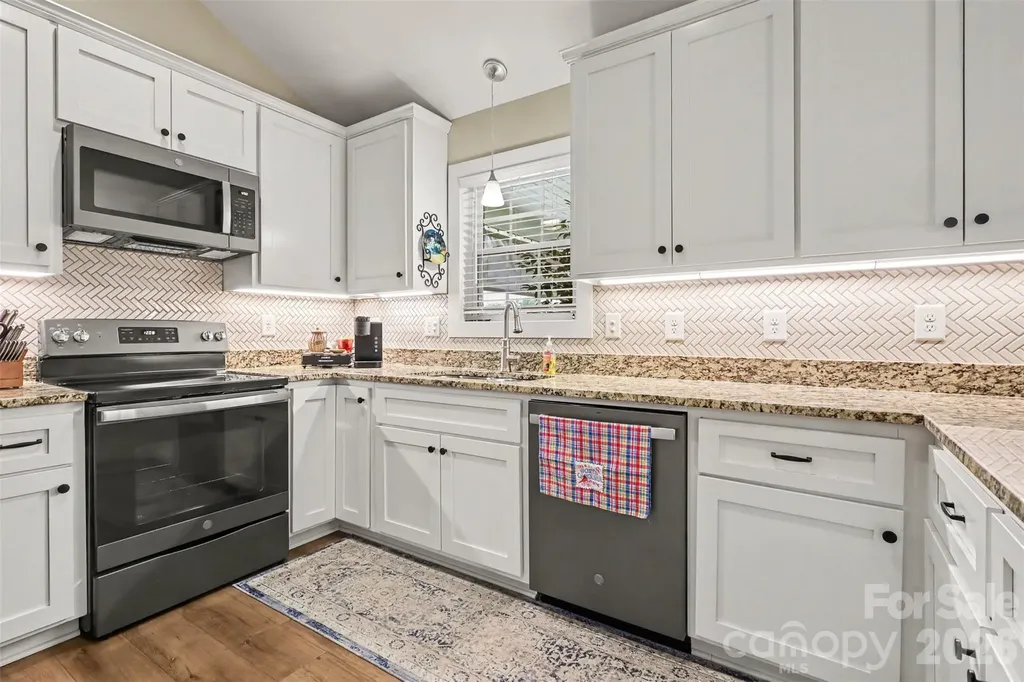 105 Kingston Place Spindale NC 28160