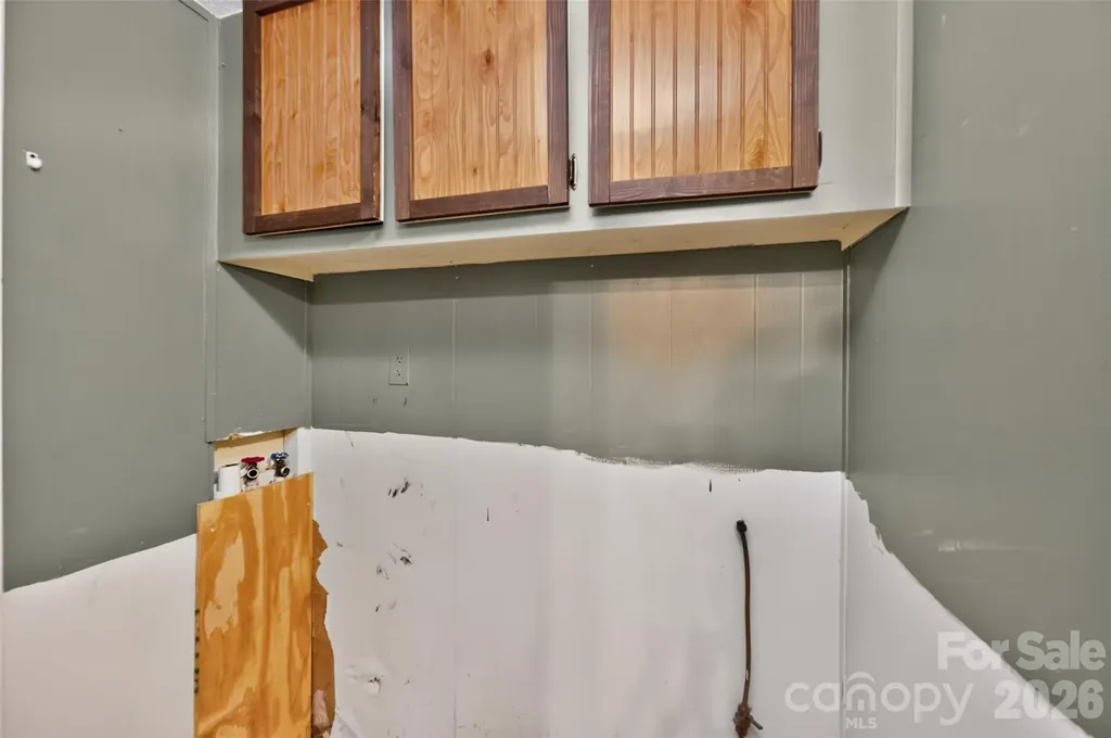 2753 Fairwood Drive Hudson NC 28638