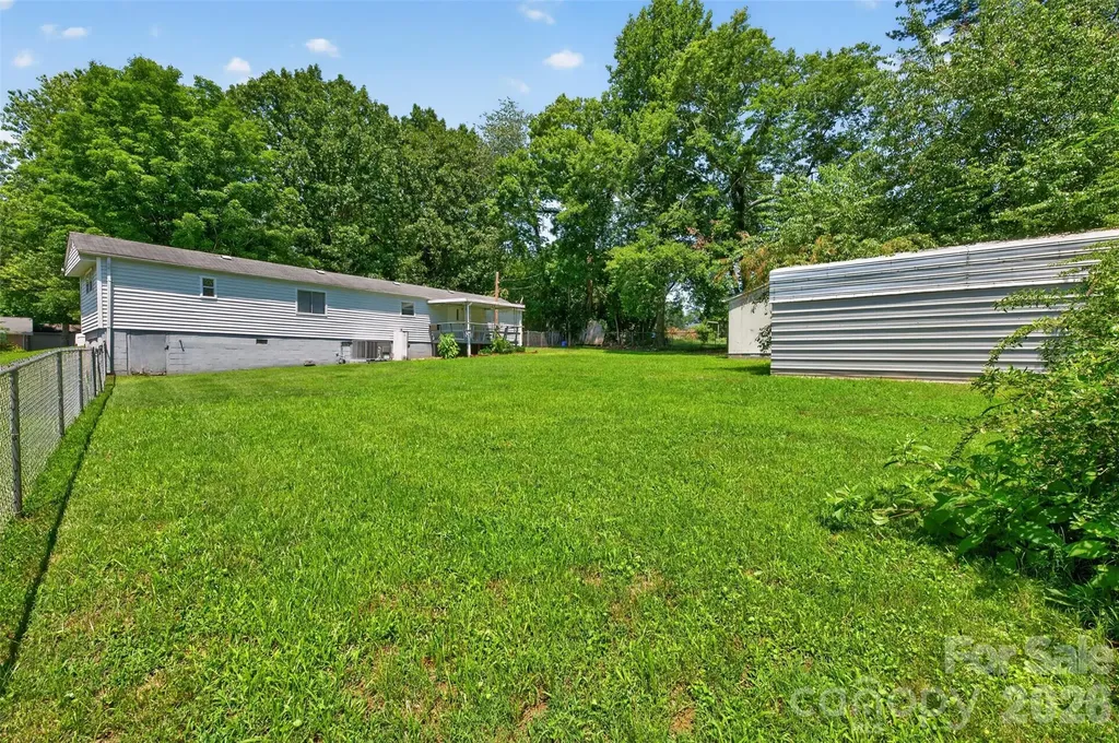 2753 Fairwood Drive Hudson NC 28638