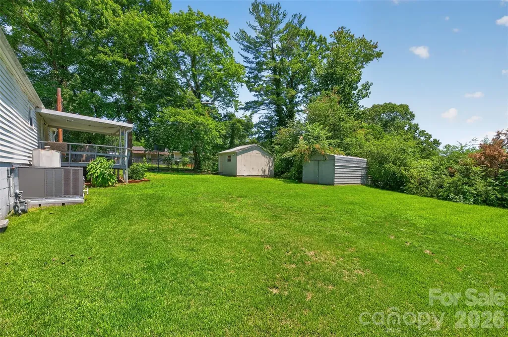 2753 Fairwood Drive Hudson NC 28638