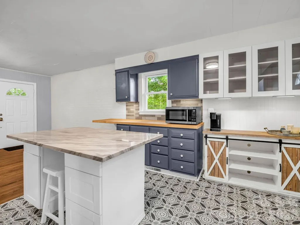 407 Hiawassee Avenue Black Mountain NC 28711