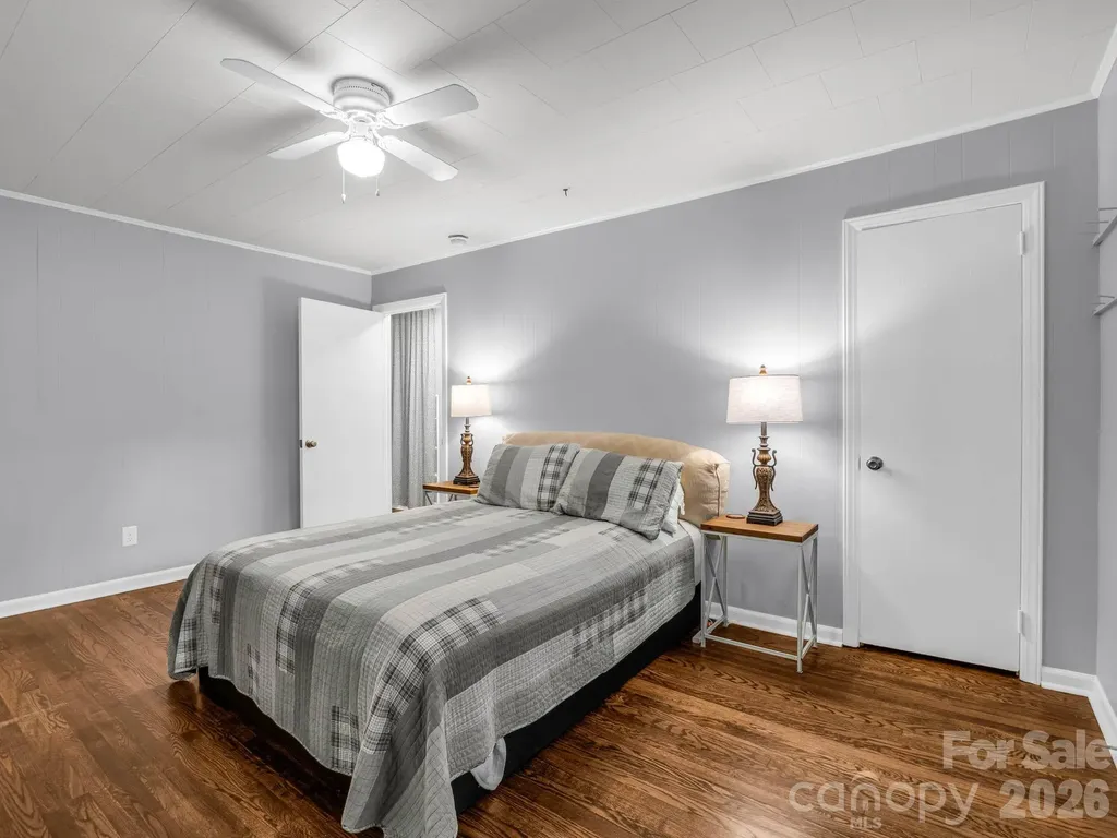 407 Hiawassee Avenue Black Mountain NC 28711