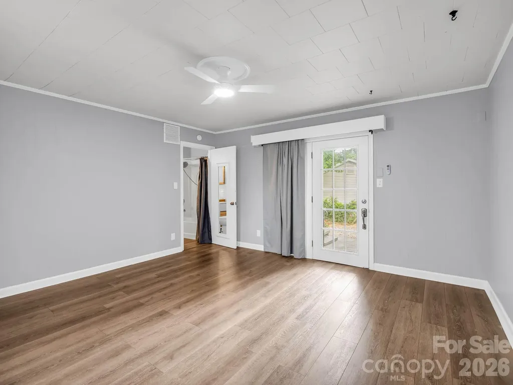 407 Hiawassee Avenue Black Mountain NC 28711