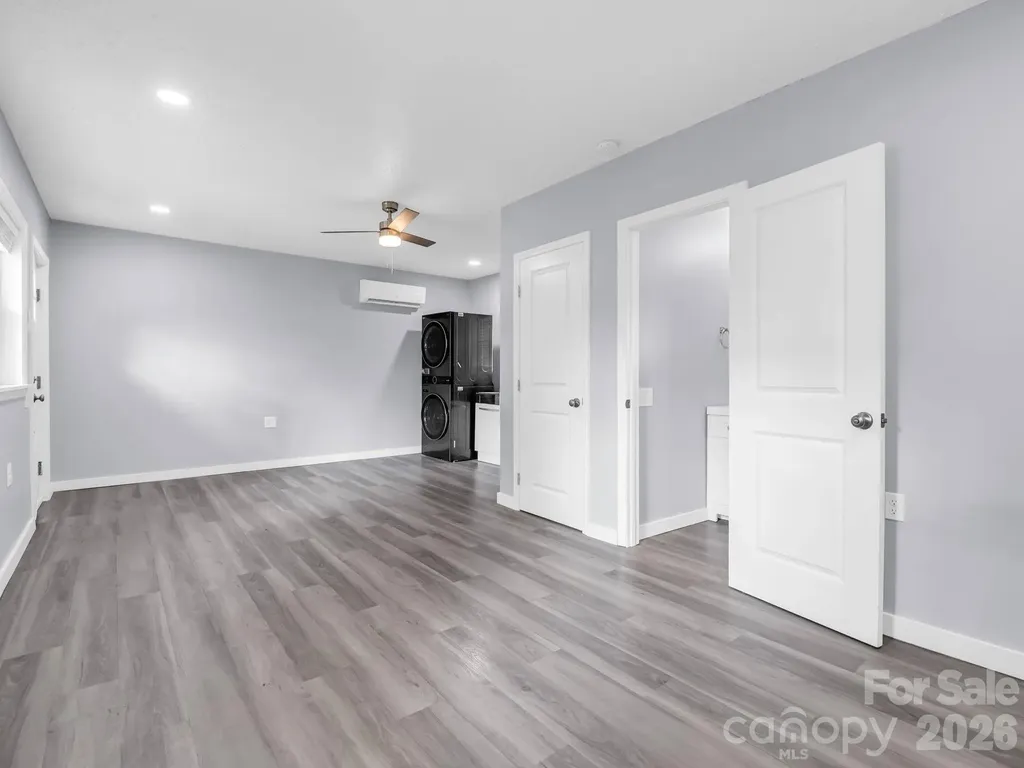 407 Hiawassee Avenue Black Mountain NC 28711
