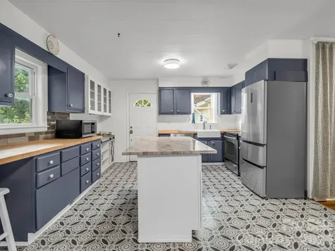407 Hiawassee Avenue Black Mountain NC 28711