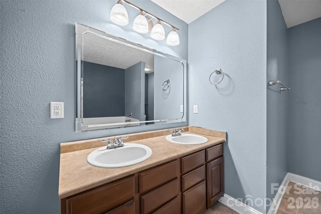 3990 Long Leaf Court Concord NC 28025