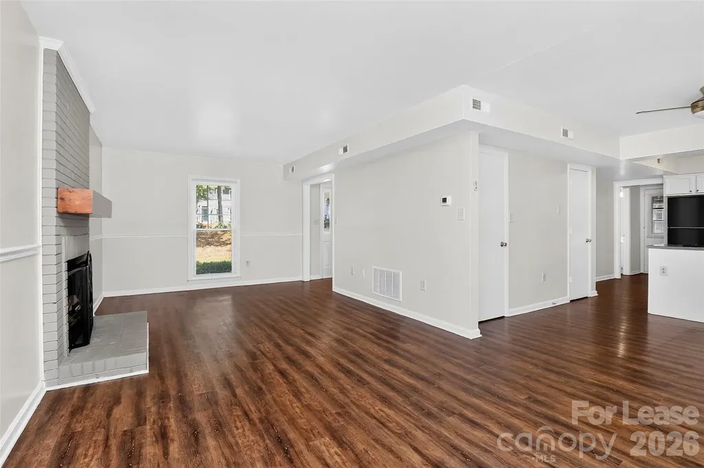 4307 Saxonbury Way Charlotte NC 28269