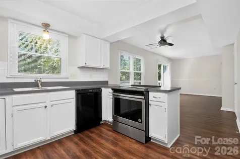 4307 Saxonbury Way Charlotte NC 28269