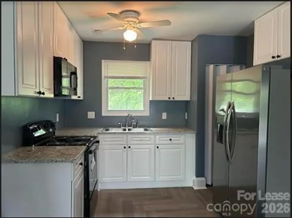 1513 Noel Place Charlotte NC 28208