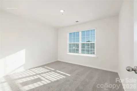 605 17th Avenue Drive NE Hickory NC 28601