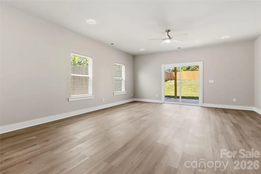 709 Pennsylvania Avenue Charlotte NC 28216