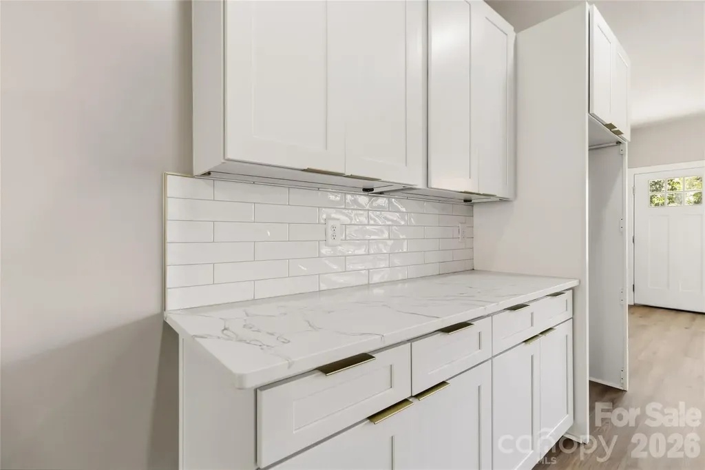 709 Pennsylvania Avenue Charlotte NC 28216