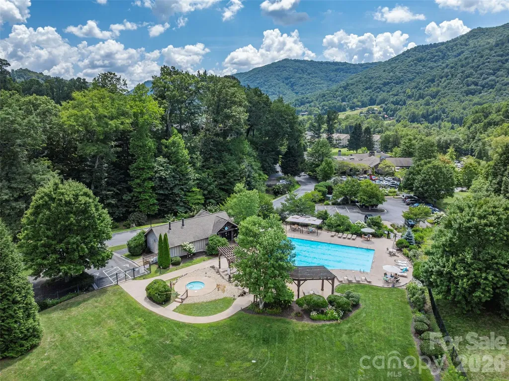 1560 Country Club Drive Maggie Valley NC 28751