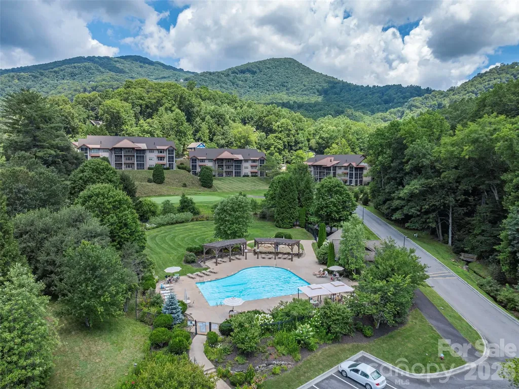 1560 Country Club Drive Maggie Valley NC 28751