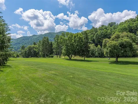 1560 Country Club Drive Maggie Valley NC 28751