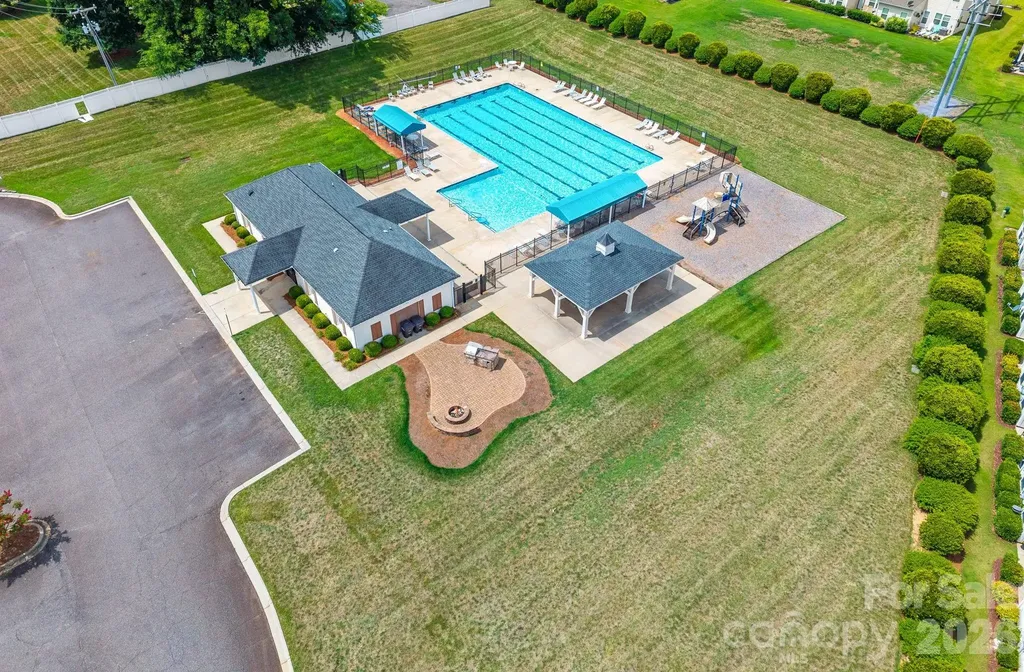 106 Brookshire Lane Statesville NC 28677