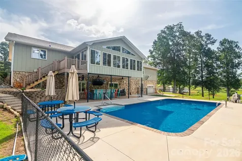 304 Mcmurray Road Rutherfordton NC 28139
