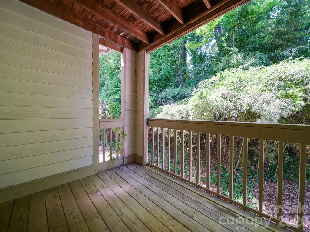 1052 Churchill Downs Court Charlotte NC 28211