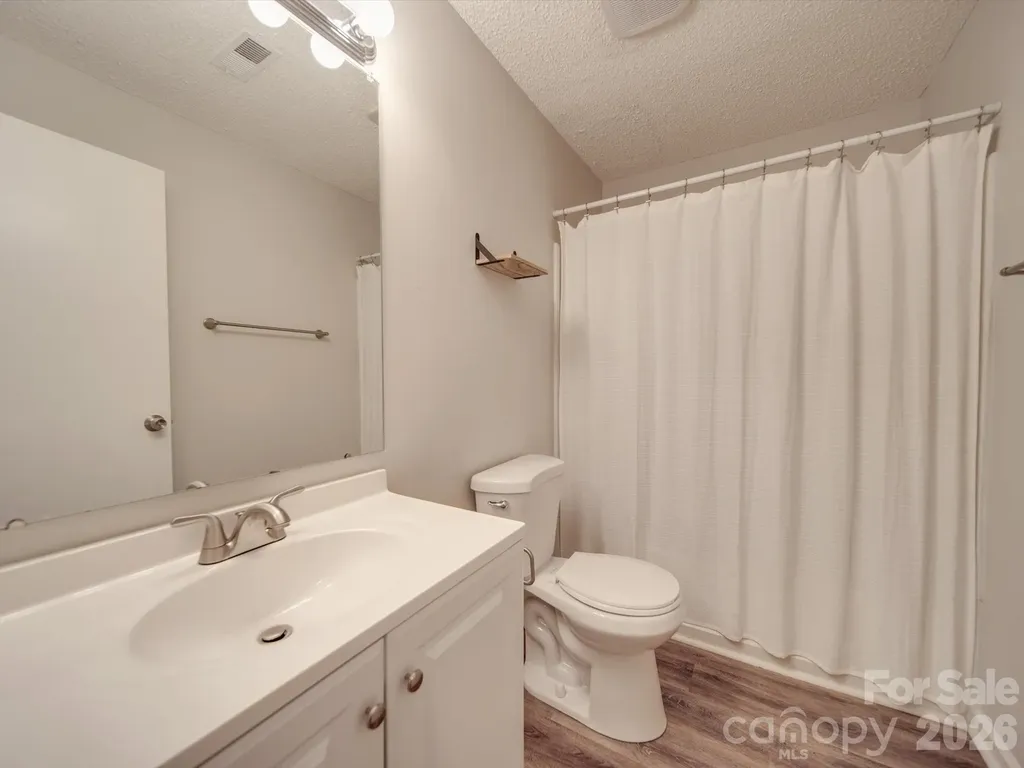 1052 Churchill Downs Court Charlotte NC 28211