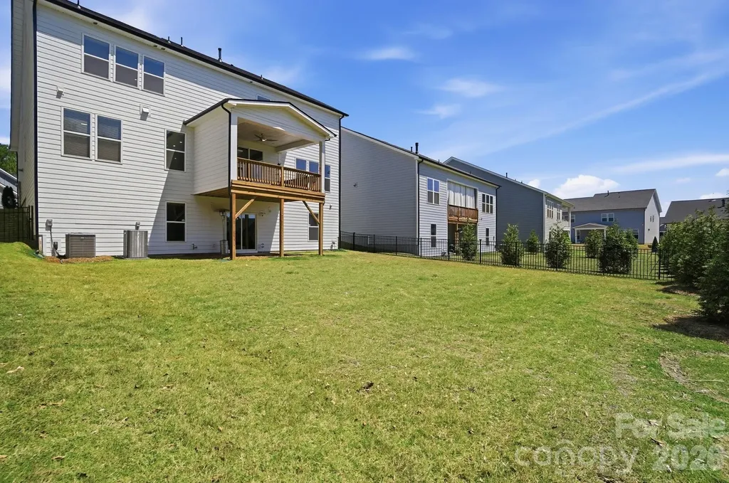 5225 Glenwalk Drive Charlotte NC 28269