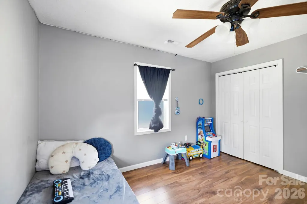 51 Kay Thomas Drive Hendersonville NC 28792