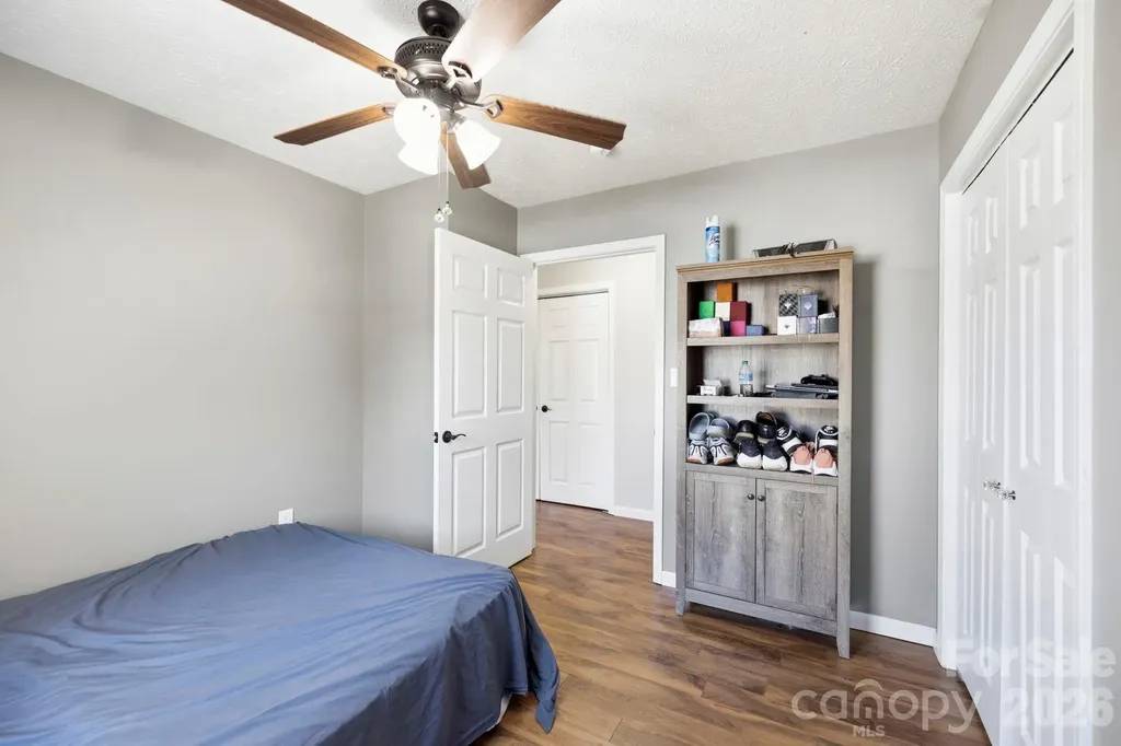 51 Kay Thomas Drive Hendersonville NC 28792