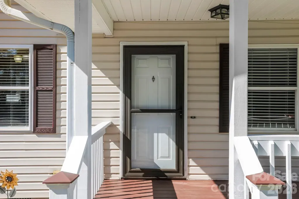 51 Kay Thomas Drive Hendersonville NC 28792