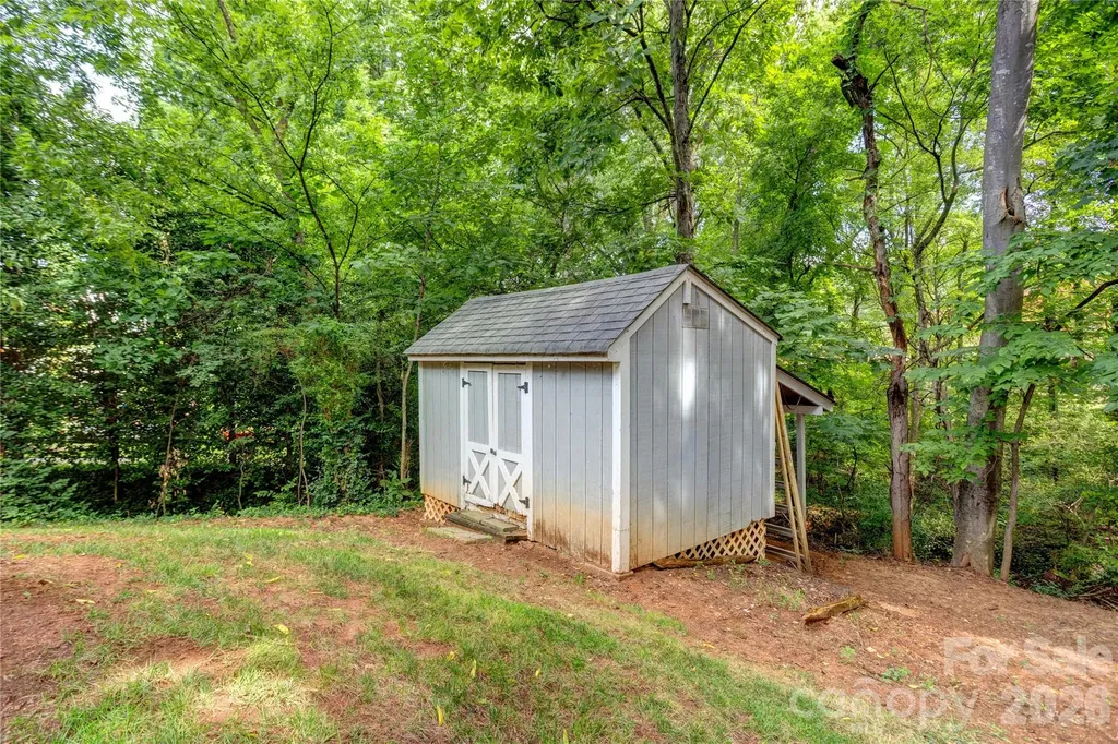 3688 Lake Spring Avenue NW Concord NC 28027