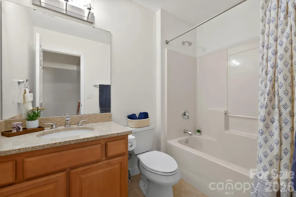 20 Good Day Court Candler NC 28715