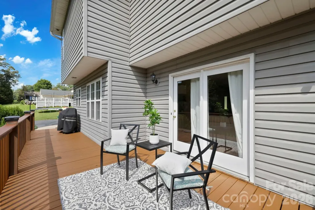20 Good Day Court Candler NC 28715
