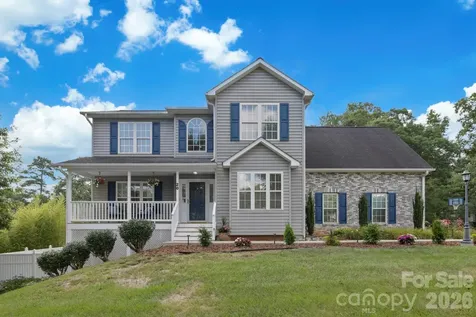 20 Good Day Court Candler NC 28715