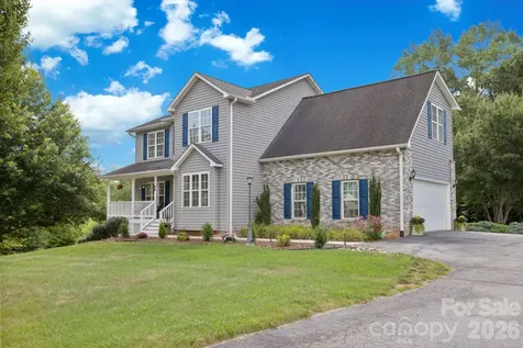 20 Good Day Court Candler NC 28715