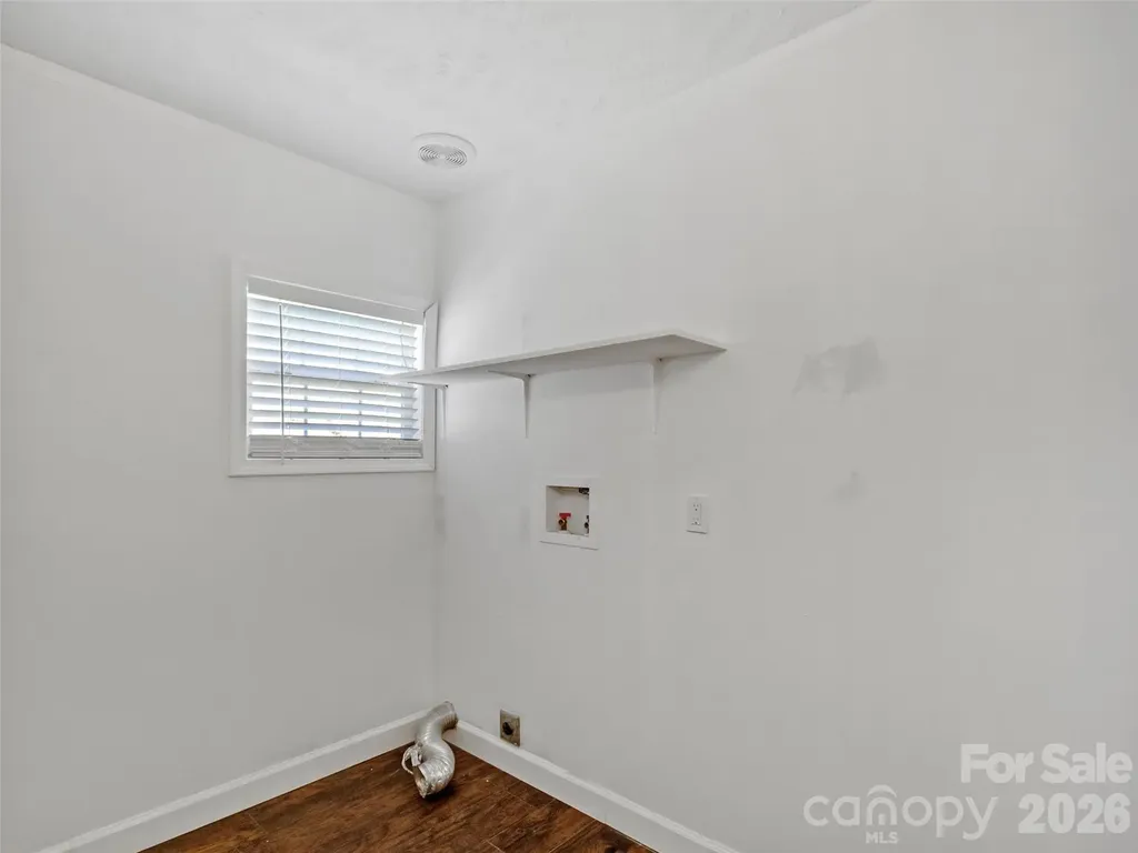 797 Pleasant Valley Road Burnsville NC 28714