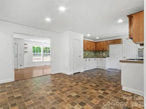 797 Pleasant Valley Road Burnsville NC 28714