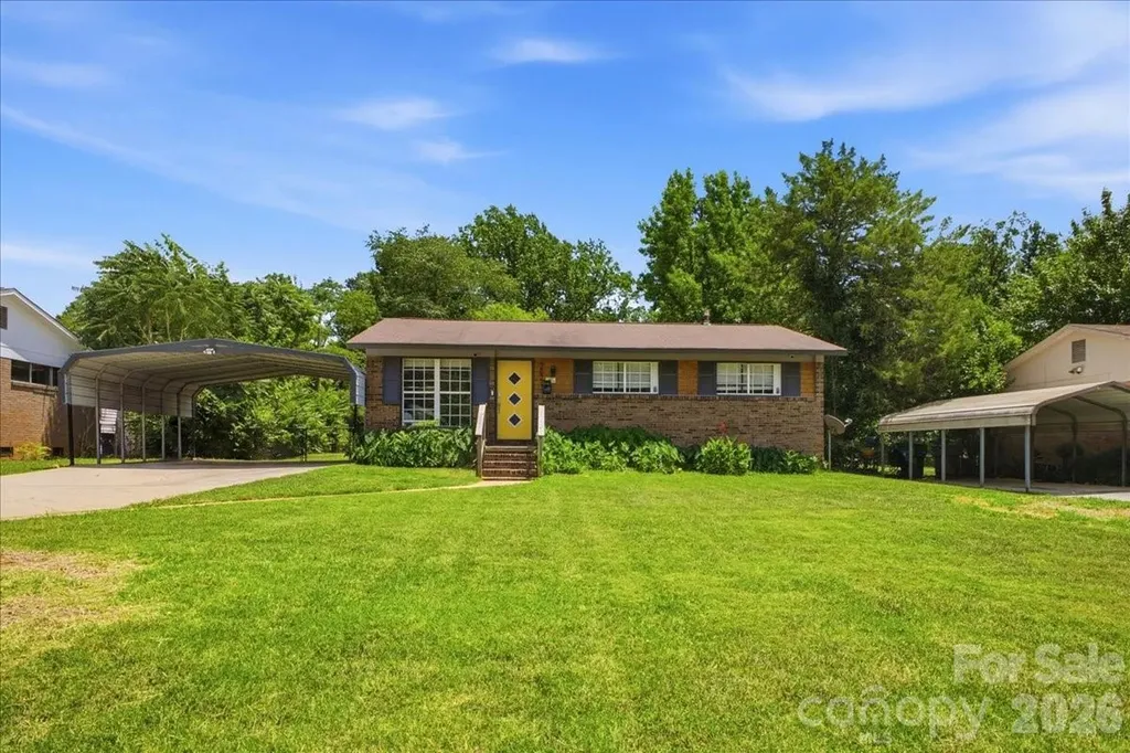 2521 Alleghany Street Charlotte NC 28208