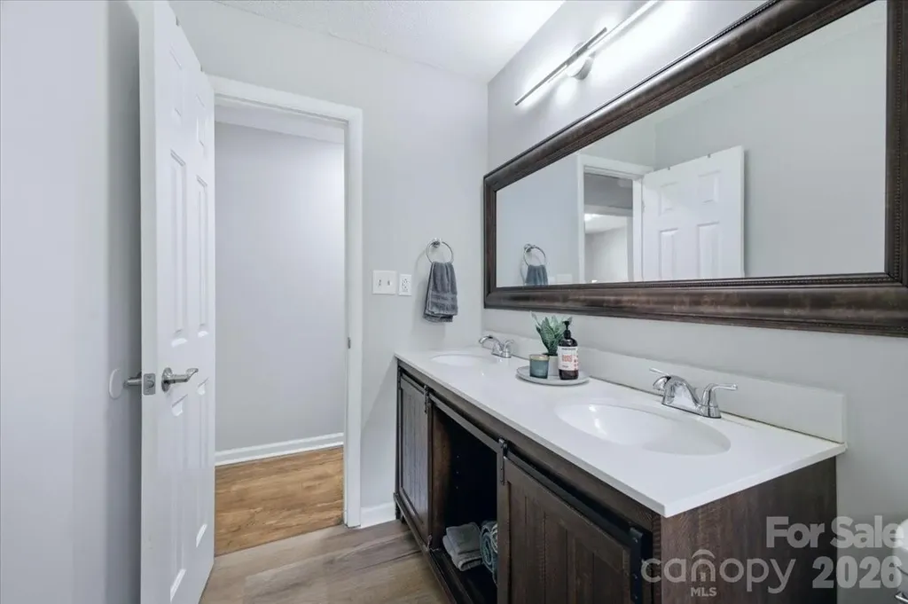 2521 Alleghany Street Charlotte NC 28208