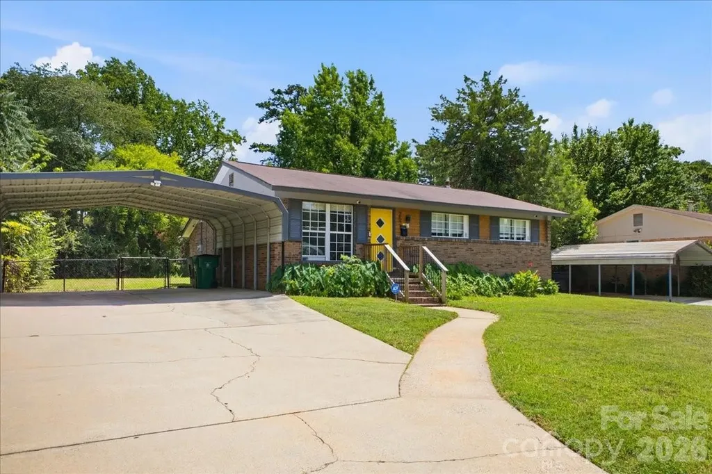 2521 Alleghany Street Charlotte NC 28208