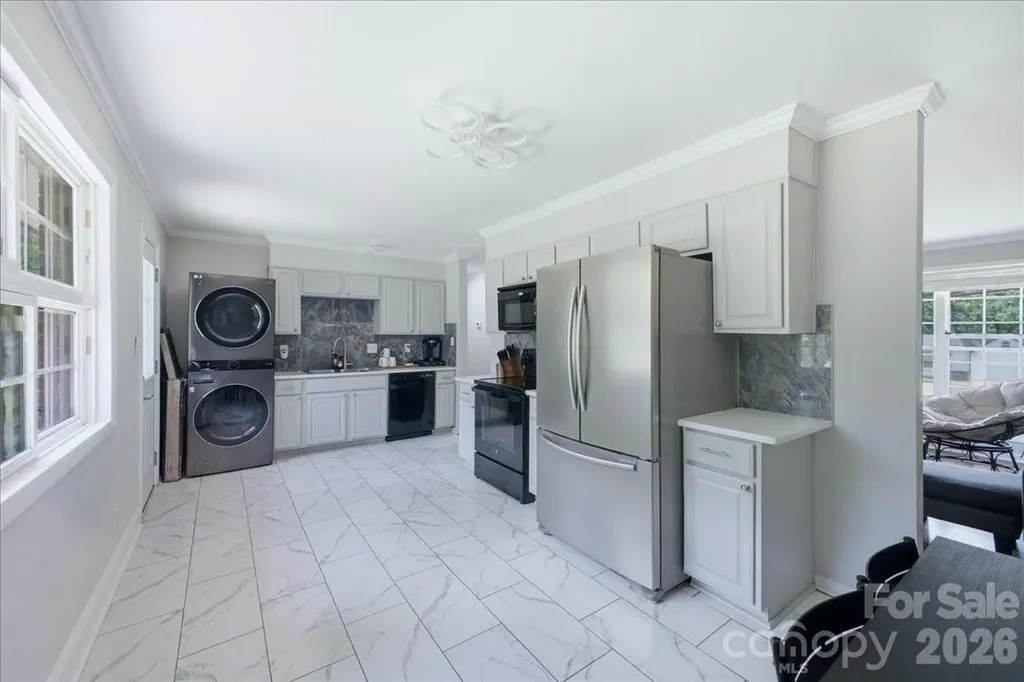 2521 Alleghany Street Charlotte NC 28208