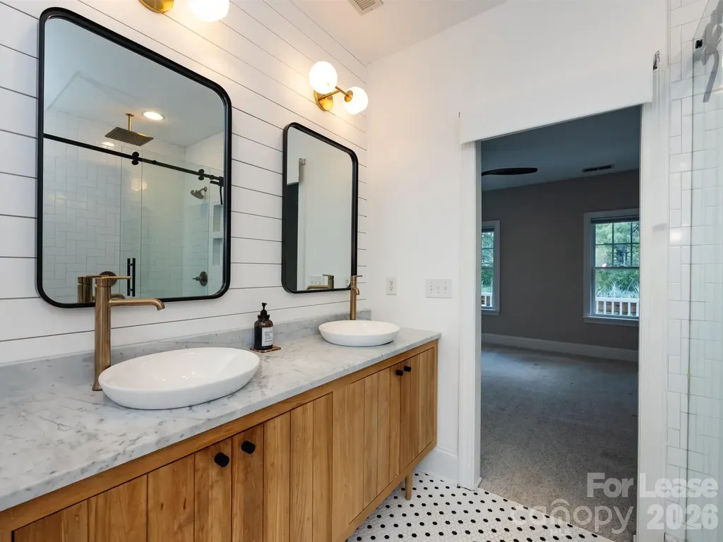 1937 Lela Avenue Charlotte NC 28208
