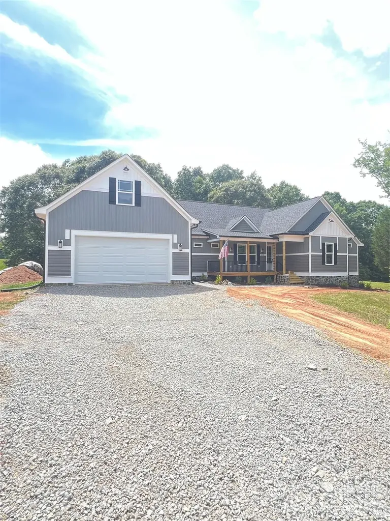 1879 Shiloh Road Claremont NC 28610