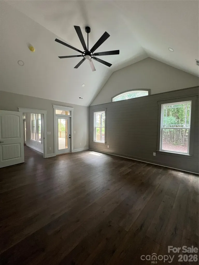1879 Shiloh Road Claremont NC 28610