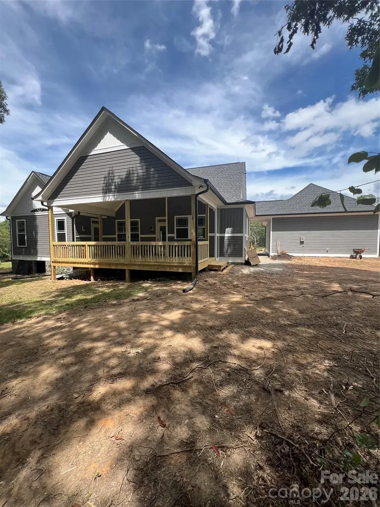 1879 Shiloh Road Claremont NC 28610