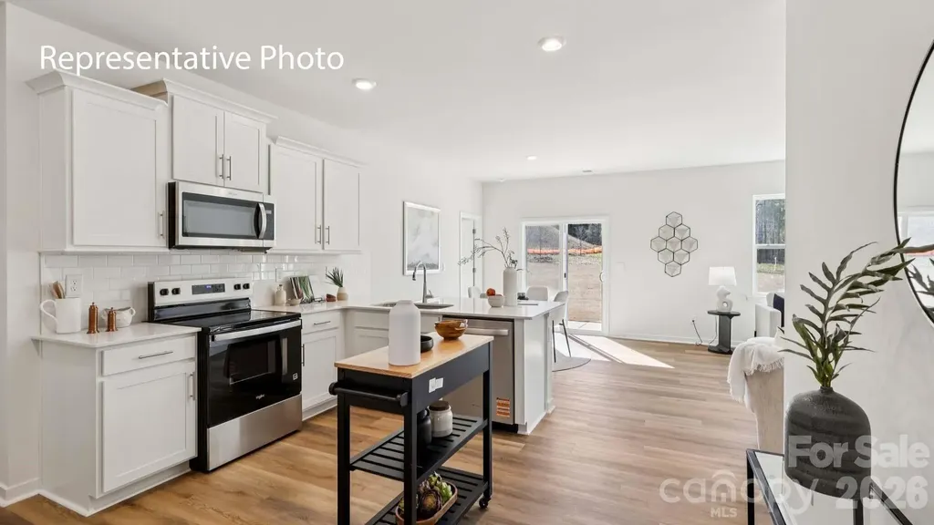 466 Dazzle Loop Newton NC 28658